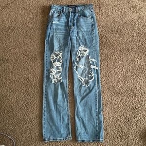 90’s Style Baggy Ripped Jeans from Aéropostale